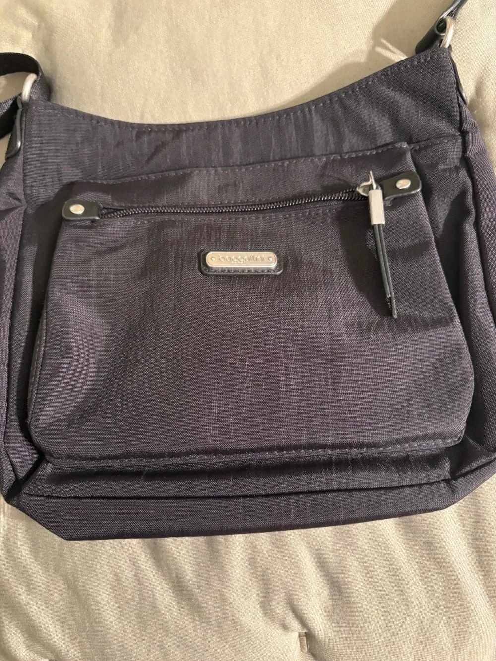Baggallini Crossbody - Picture 1 of 8